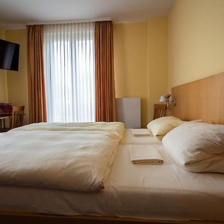 Hotel Goldene Gans Mannheim Exterior photo